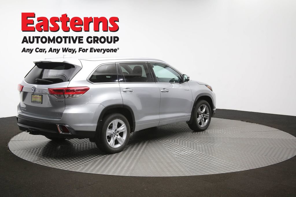 Used 2019 Toyota Highlander Limited w/ Carpet Mat Package (TMS) AWD/4WD image 47