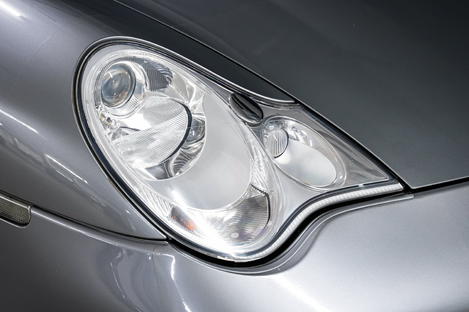Used 2001 Porsche 911 Turbo AWD/4WD image 44