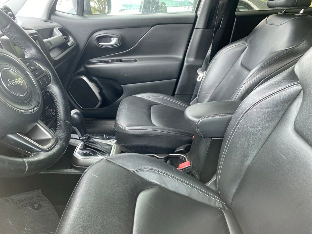 Used 2020 Jeep Renegade Limited AWD/4WD image 7