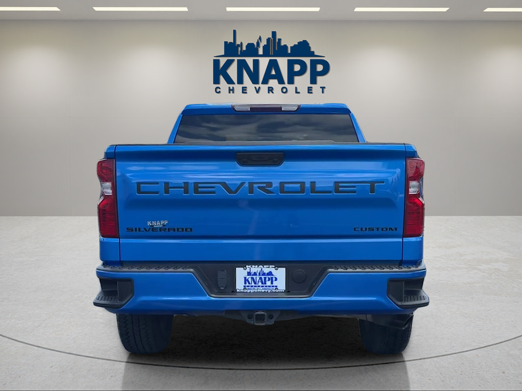 Used 2025 Chevrolet Silverado 1500 Custom w/ Turbomax Blackout Package RWD image 4