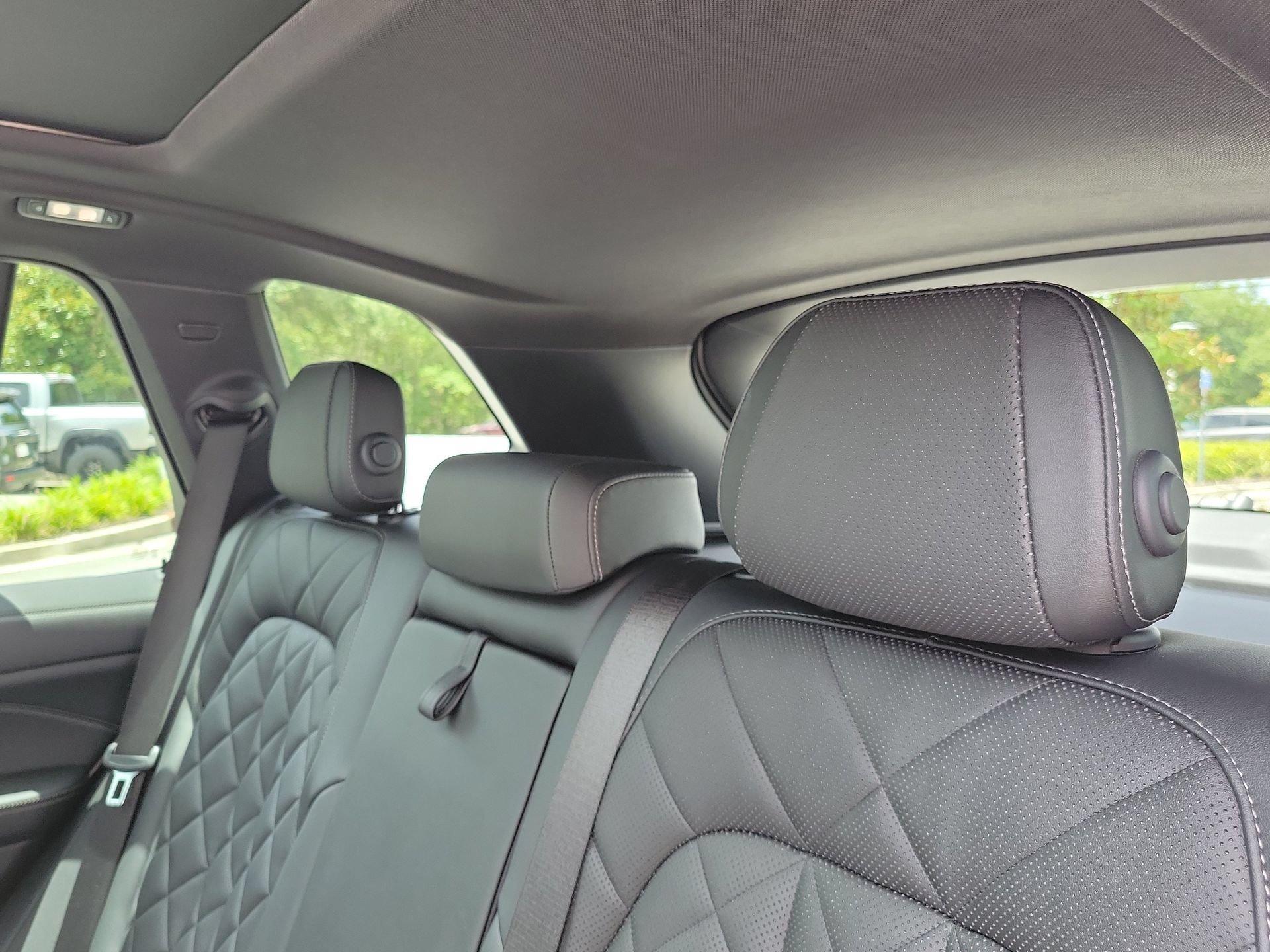 Used 2023 BMW X5 xDrive45e w/ Climate Comfort Package AWD/4WD image 19