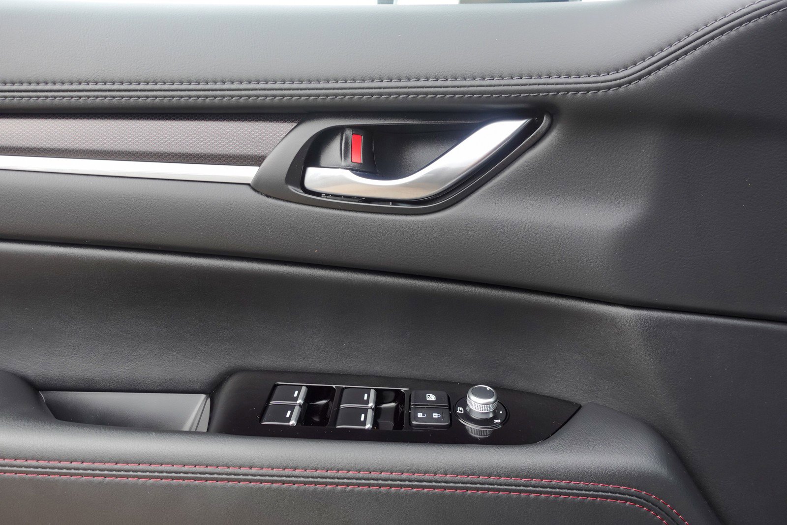 Certified 2025 MAZDA CX-5 2.5 Turbo w/ Premium Package image 11