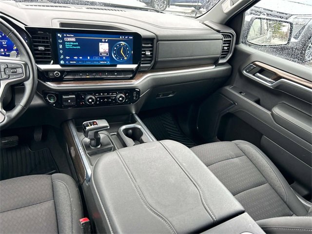 Used 2023 Chevrolet Silverado 1500 LT image 16