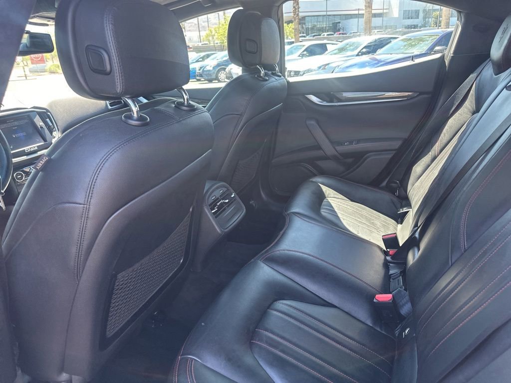 Used 2015 Maserati Ghibli RWD image 8