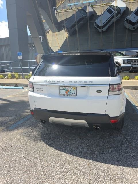 Used 2016 Land Rover Range Rover Sport HSE image 8