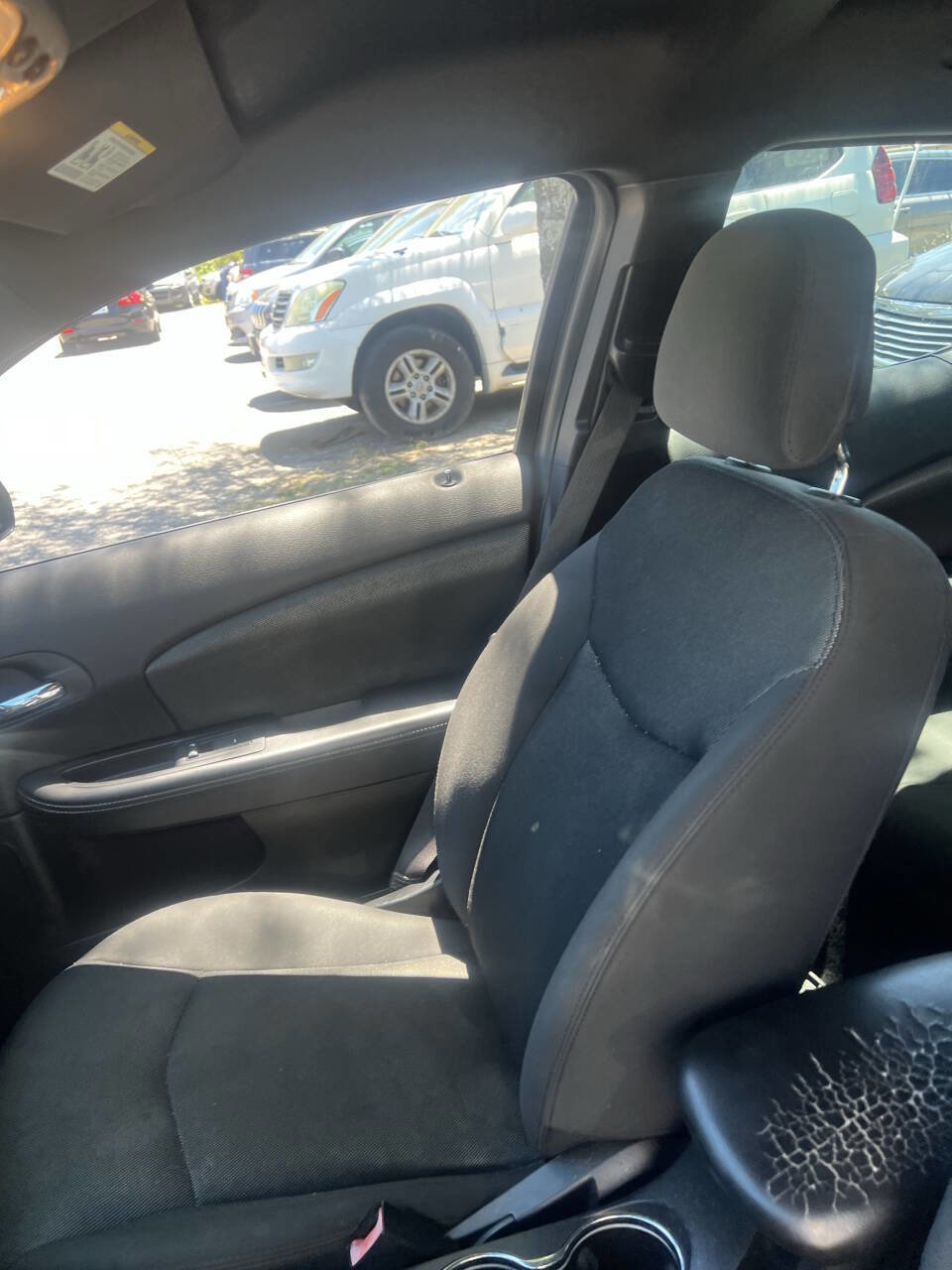 Used 2013 Dodge Avenger SE FWD image 14