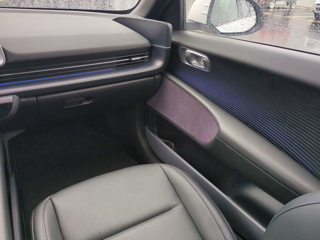 Used 2023 Hyundai Ioniq 6 SEL image 16