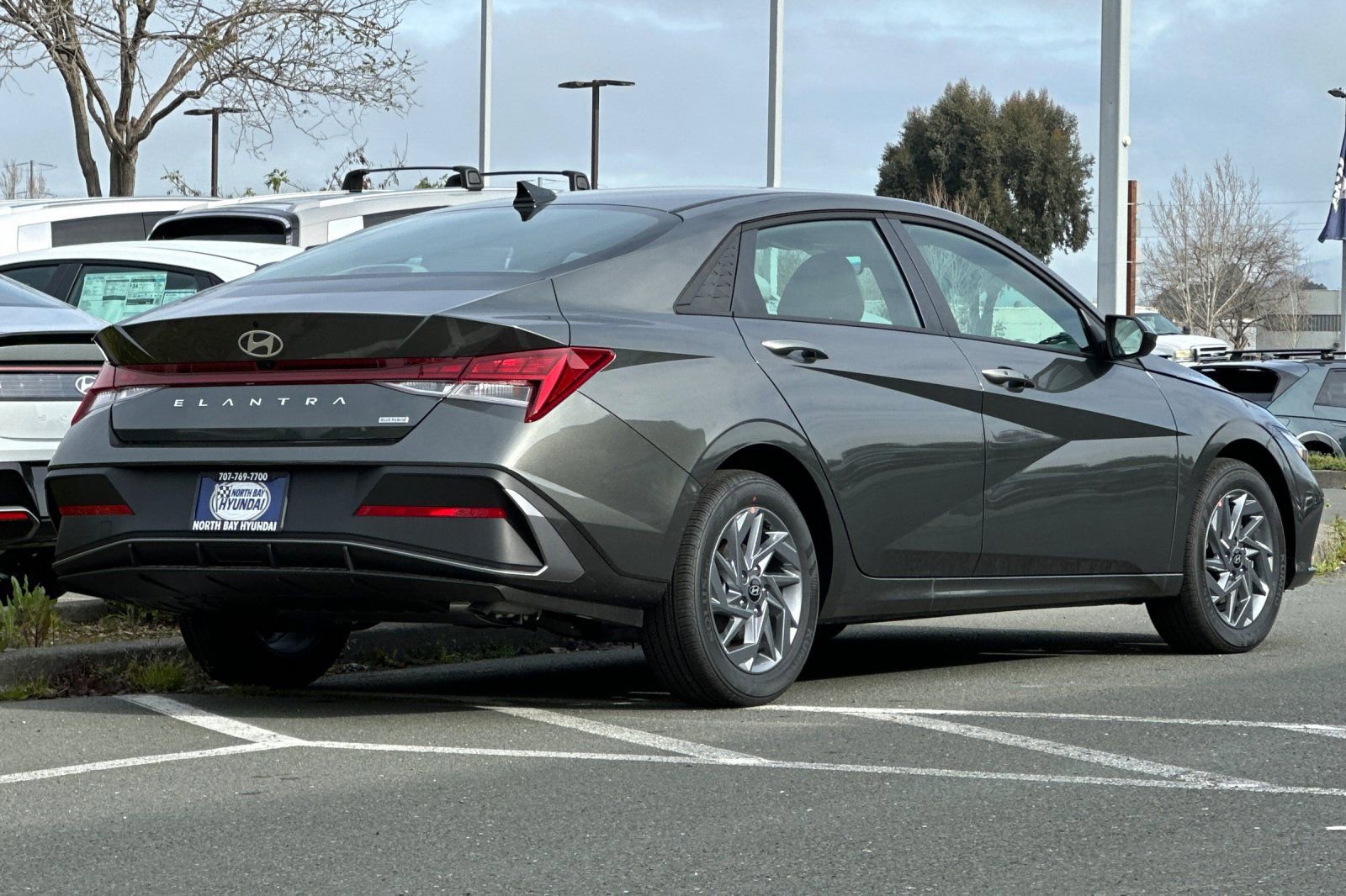 New 2026 Hyundai Elantra Blue image 4