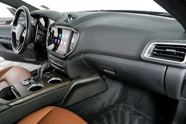 Used 2023 Maserati Ghibli Modena image 23