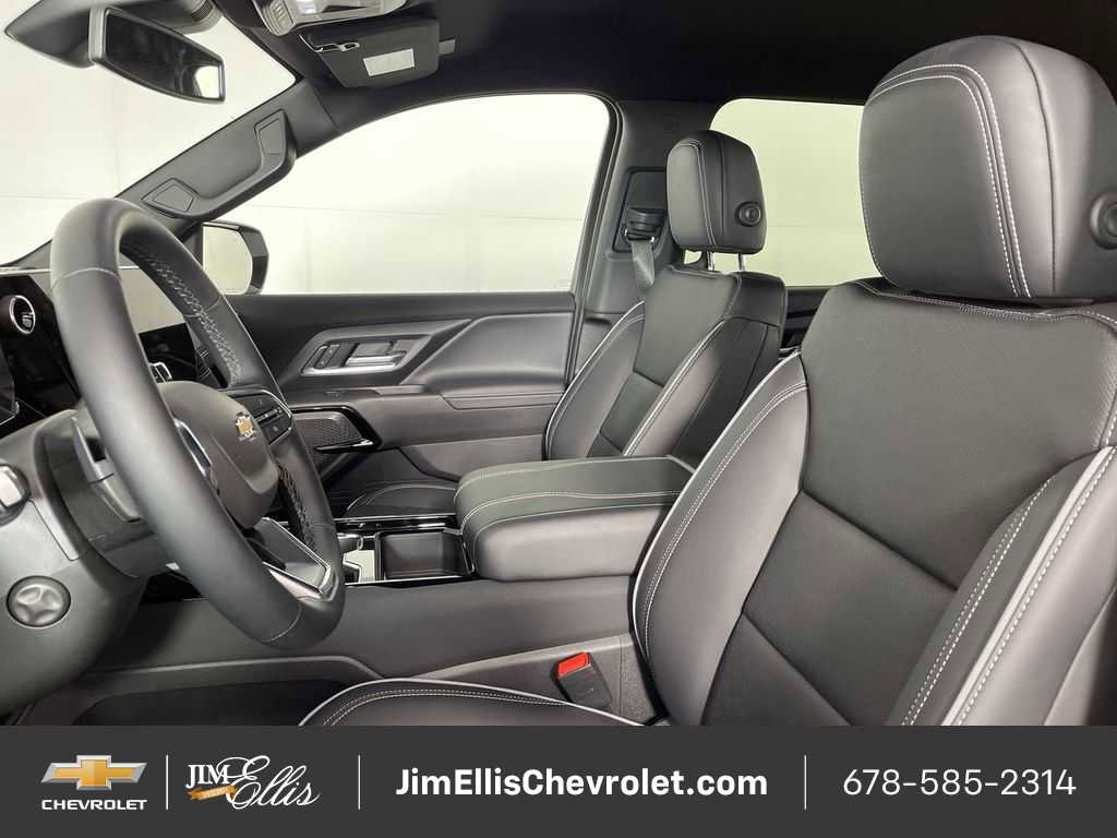 New 2025 Chevrolet Silverado EV LT image 41