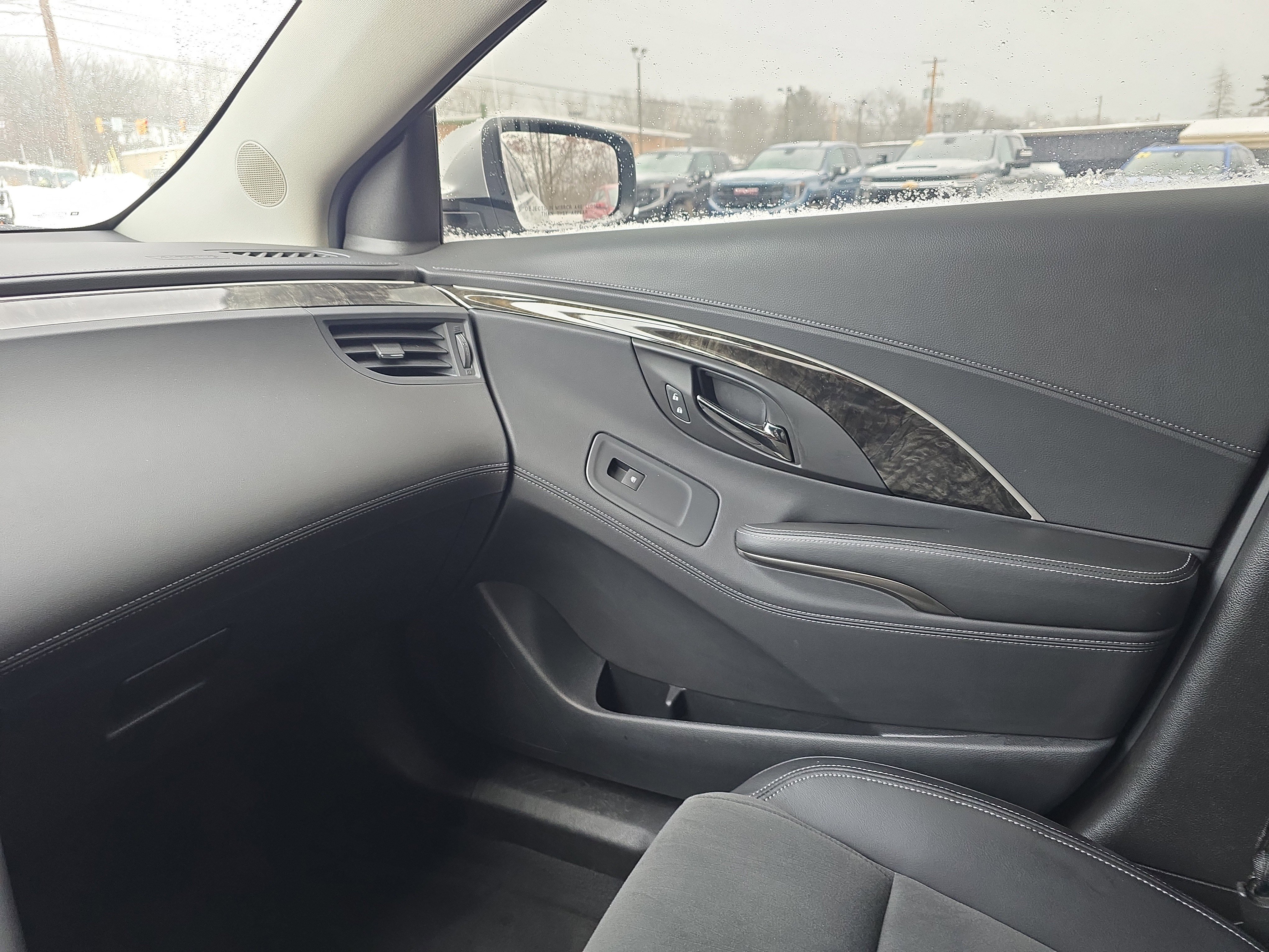 Used 2016 Buick LaCrosse image 29