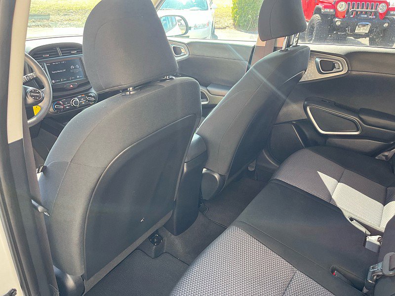 Used 2024 Kia Soul LX w/ Option Group 015 image 18