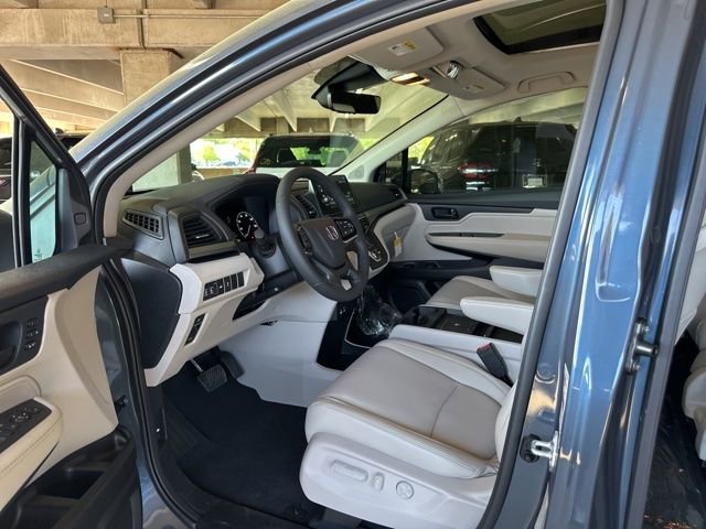 Certified 2026 Honda Odyssey EX-L image 6