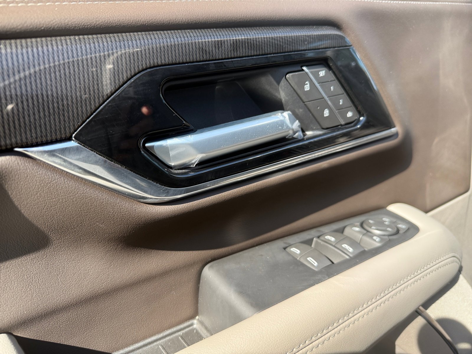 New 2026 GMC Yukon XL Elevation w/ LPO, Floor Liner Package image 11