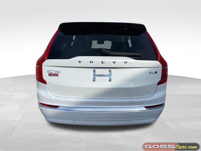 Used 2024 Volvo XC90 B6 Plus image 4