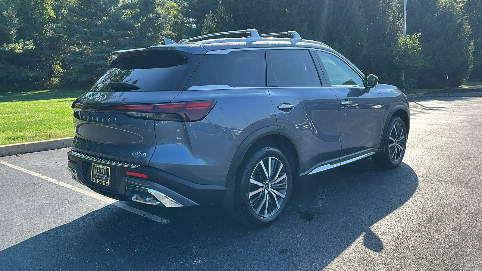 Certified 2022 INFINITI QX60 Sensory w/ Cargo Package AWD/4WD image 7