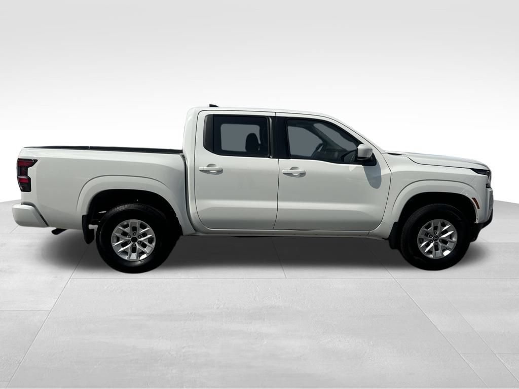 Used 2024 Nissan Frontier SV AWD/4WD image 8