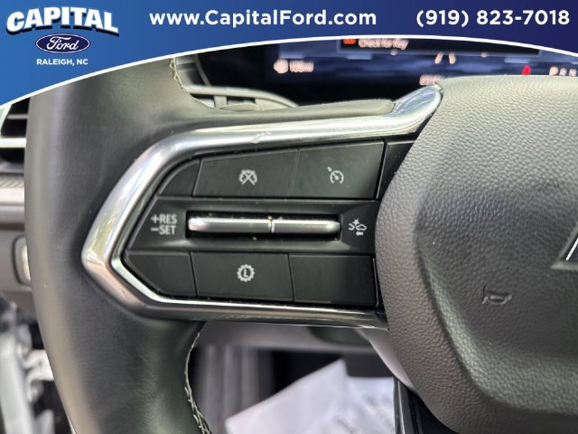 Used 2026 Chevrolet Traverse LT FWD image 22