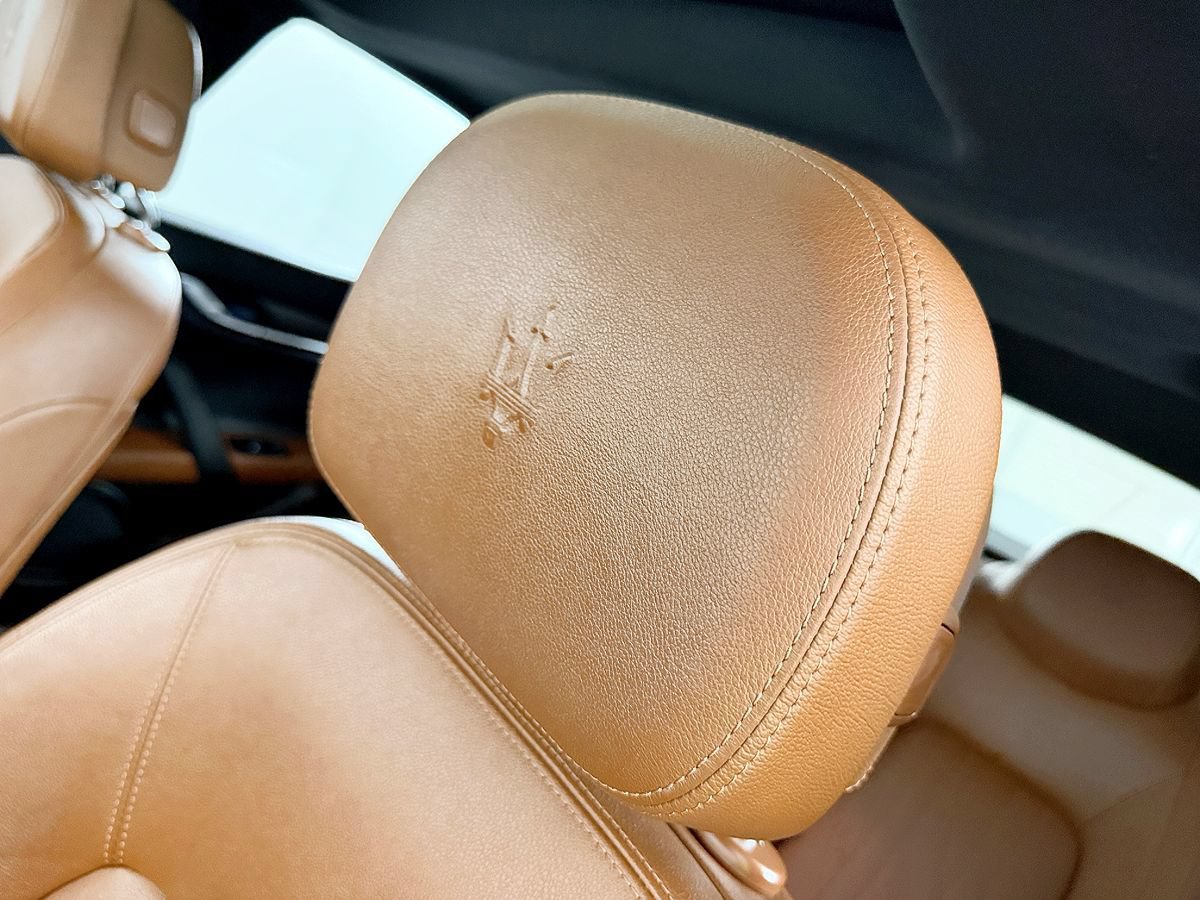 Used 2018 Maserati Ghibli RWD image 35
