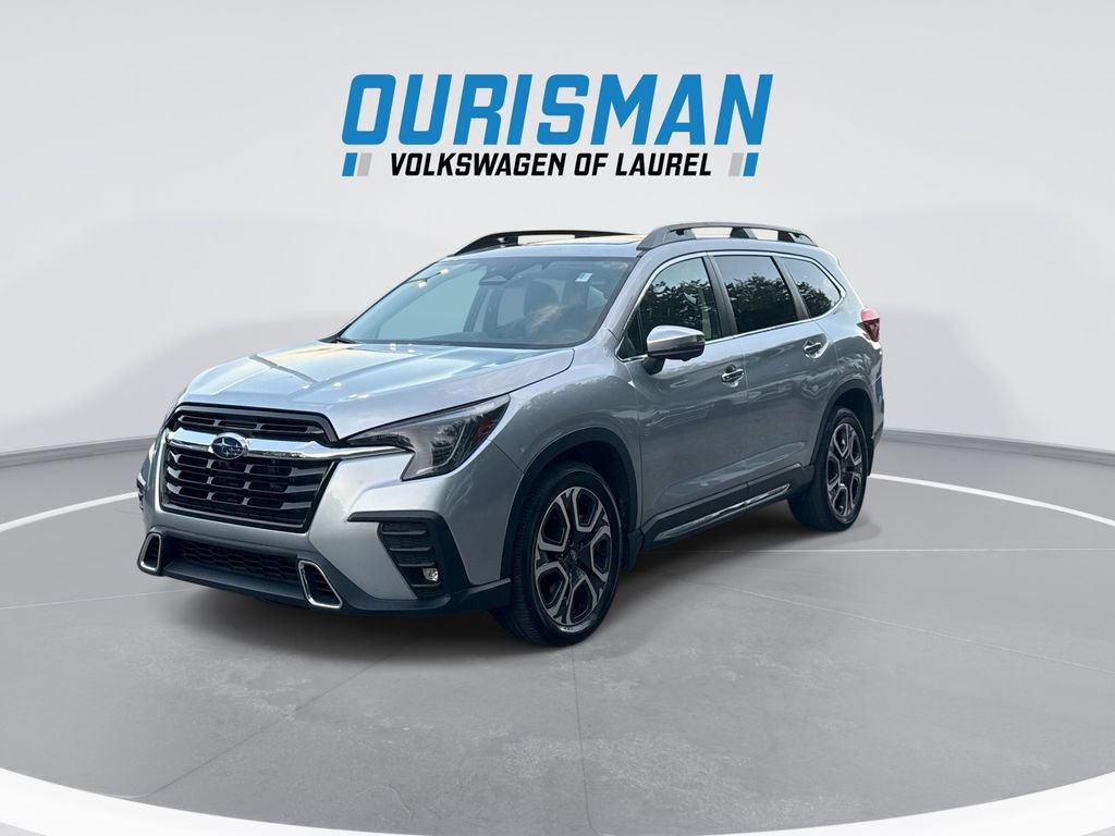 Used 2023 Subaru Ascent Touring AWD/4WD image 4