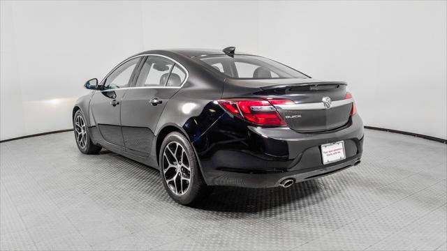 Used 2017 Buick Regal Sport Touring FWD image 4