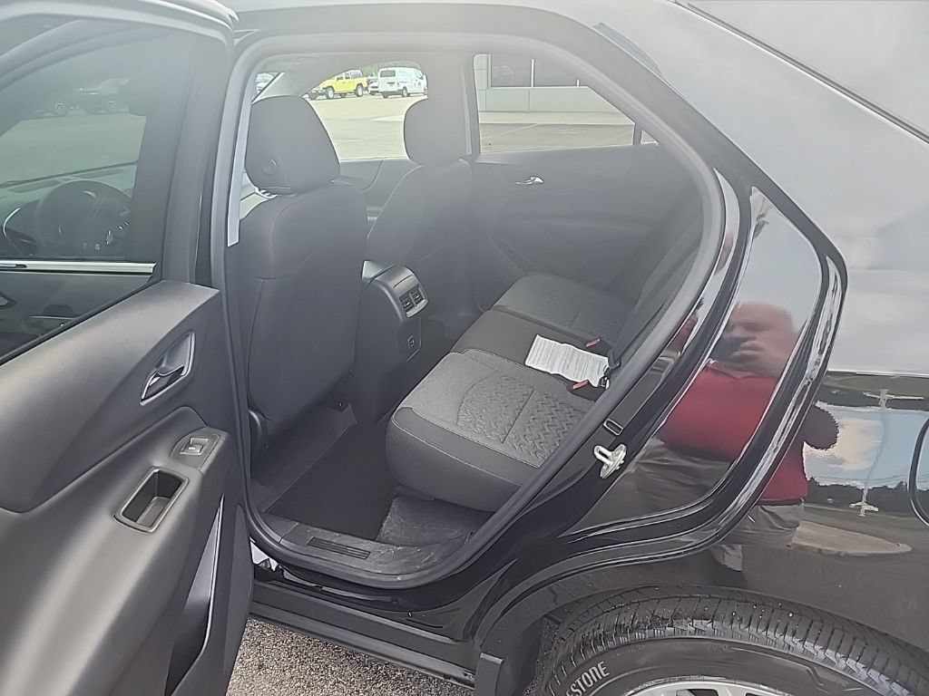 Used 2023 Chevrolet Equinox LT AWD/4WD image 10