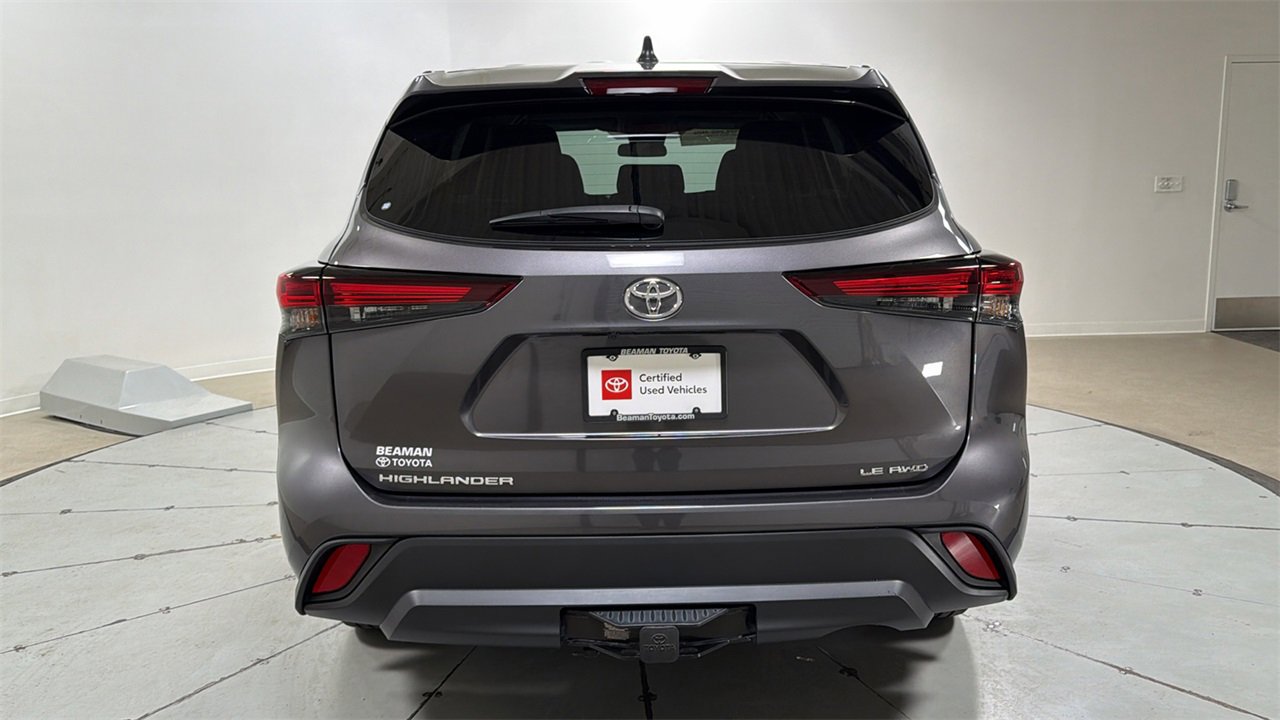 Certified 2024 Toyota Highlander LE image 4