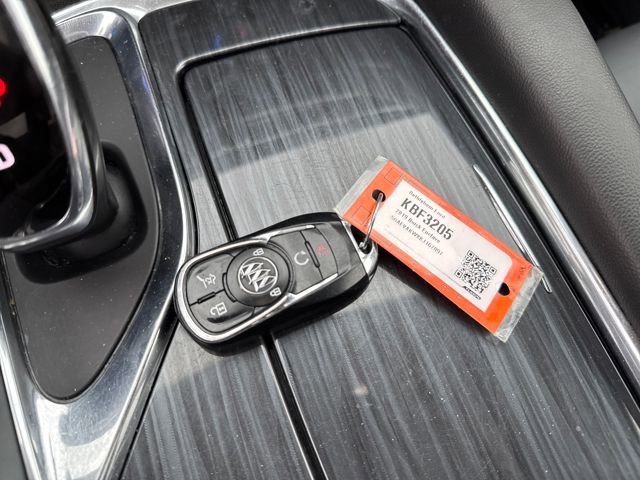 Used 2019 Buick Enclave Essence image 29