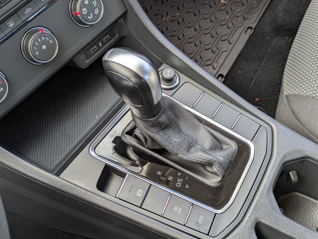 Used 2021 Volkswagen Jetta S w/ Driver Assistance Package FWD image 15