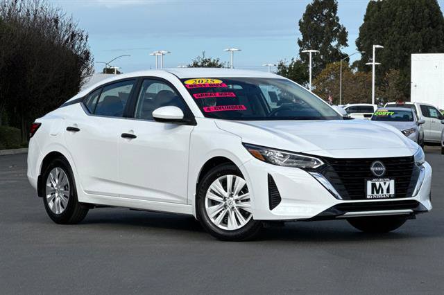 New 2025 Nissan Sentra S image 2