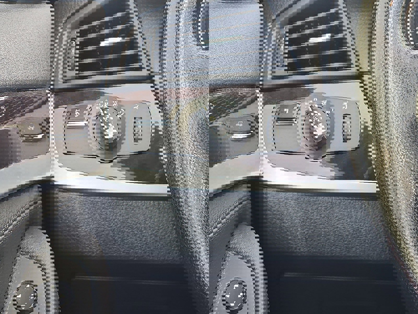 Used 2013 BMW 528i xDrive Sedan image 13