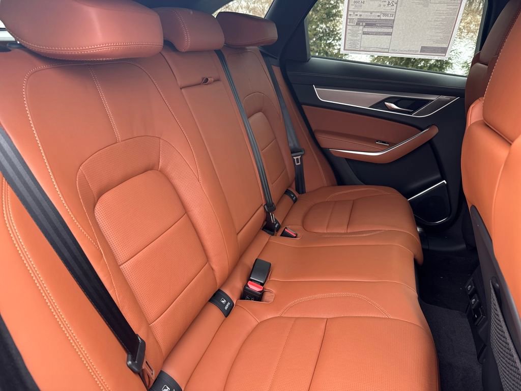 New 2026 Jaguar F-PACE R-Dynamic S image 18