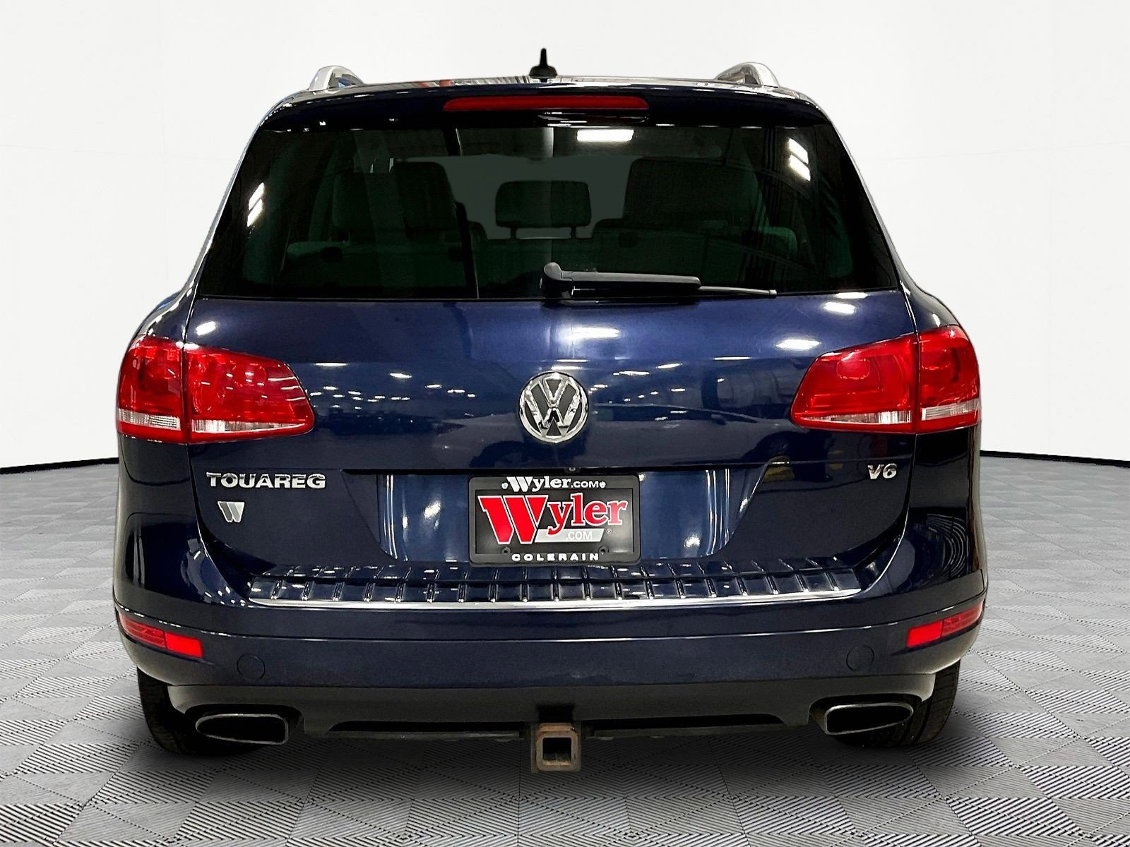 Used 2013 Volkswagen Touareg Sport AWD/4WD image 5