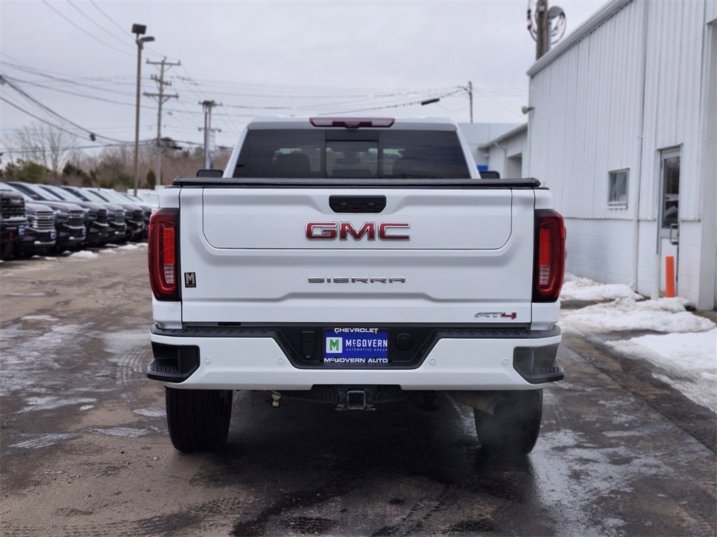 Used 2021 GMC Sierra 2500 AT4 w/ AT4 Premium Plus Package image 4