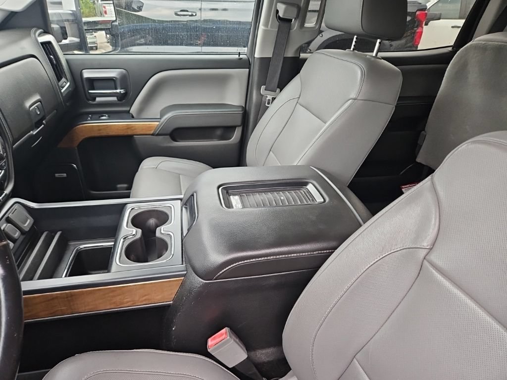 Used 2018 Chevrolet Silverado 1500 LTZ w/ LTZ Plus Package AWD/4WD image 14