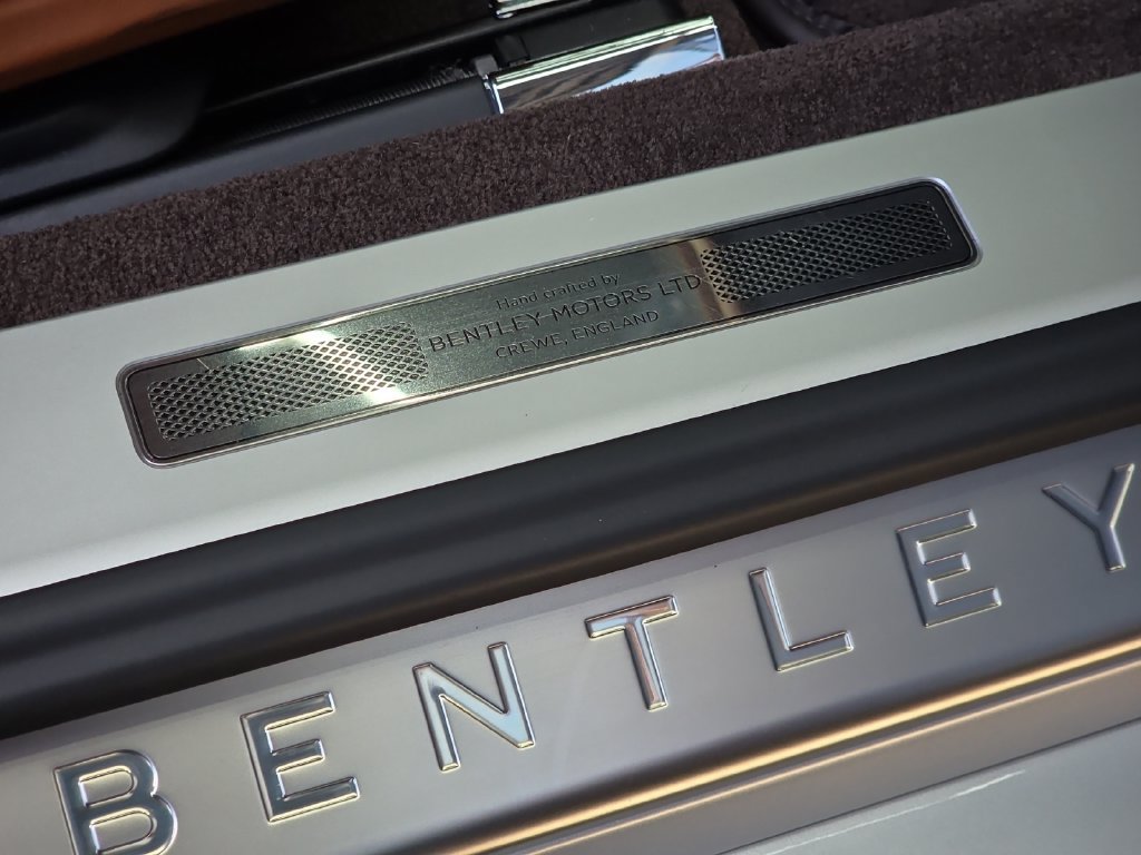 Used 2020 Bentley Continental GT AWD/4WD image 43