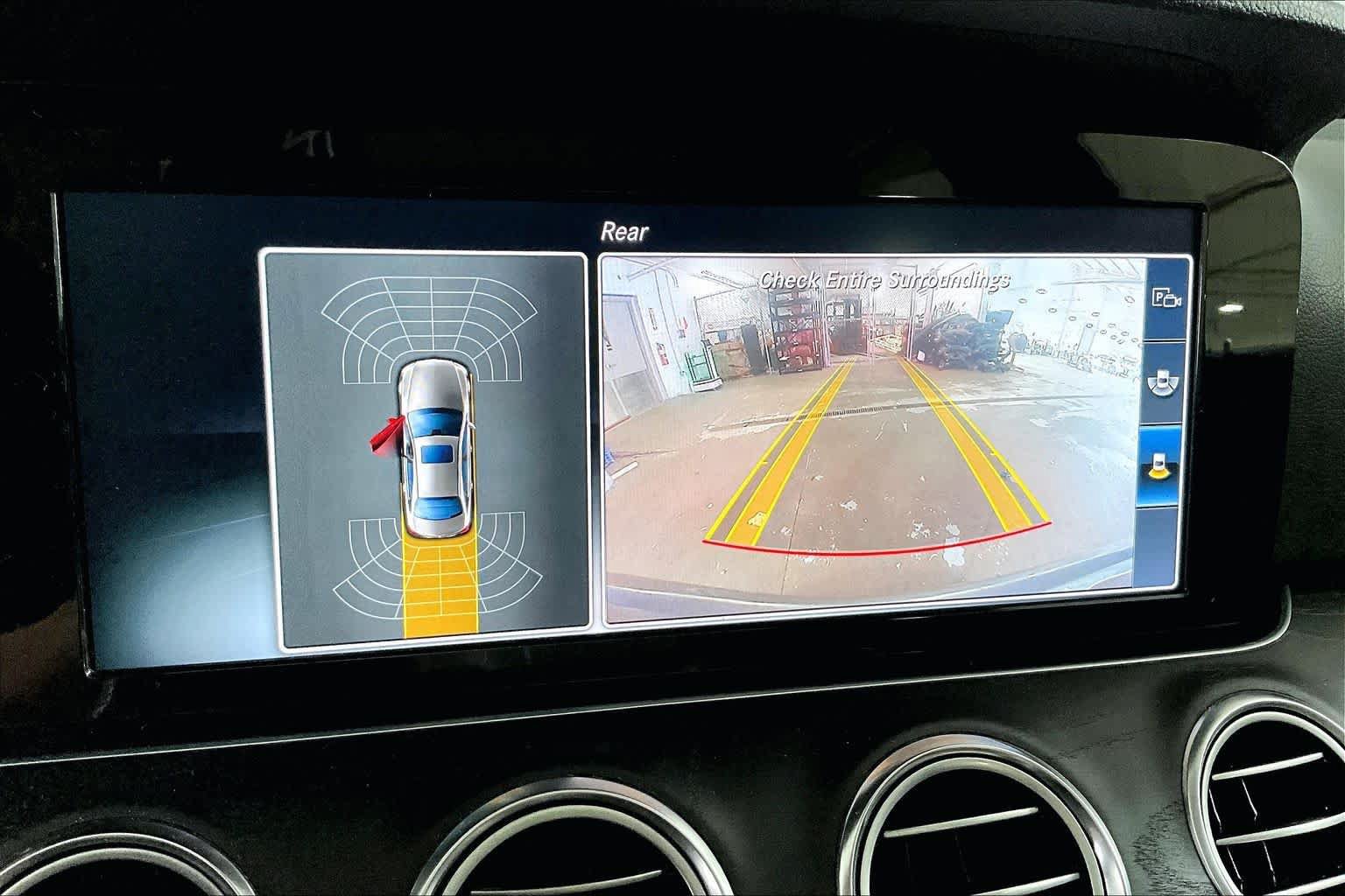 Certified 2017 Mercedes-Benz E 300 4MATIC image 29