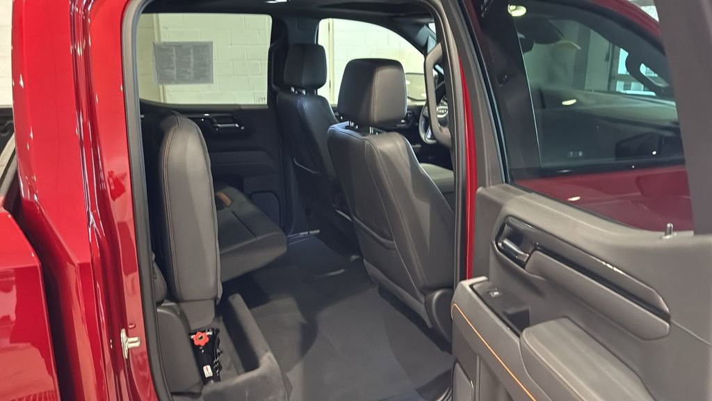 Used 2025 GMC Sierra 1500 AT4 w/ AT4 Premium Package image 16