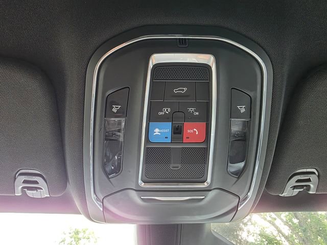 Used 2024 Jeep Wagoneer L Series II w/ Flexible Seating Group image 28