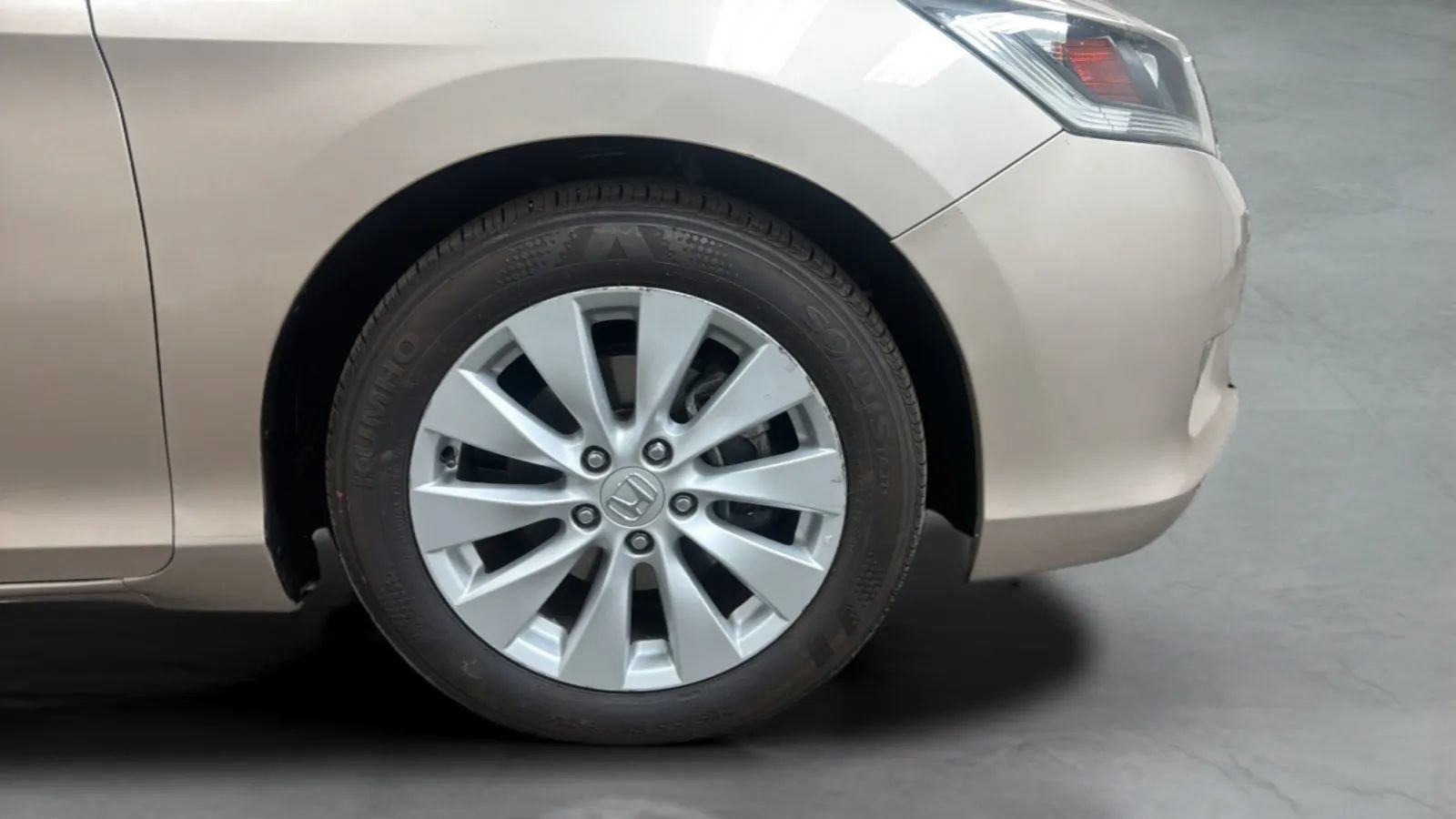 Used 2013 Honda Accord EX-L image 26