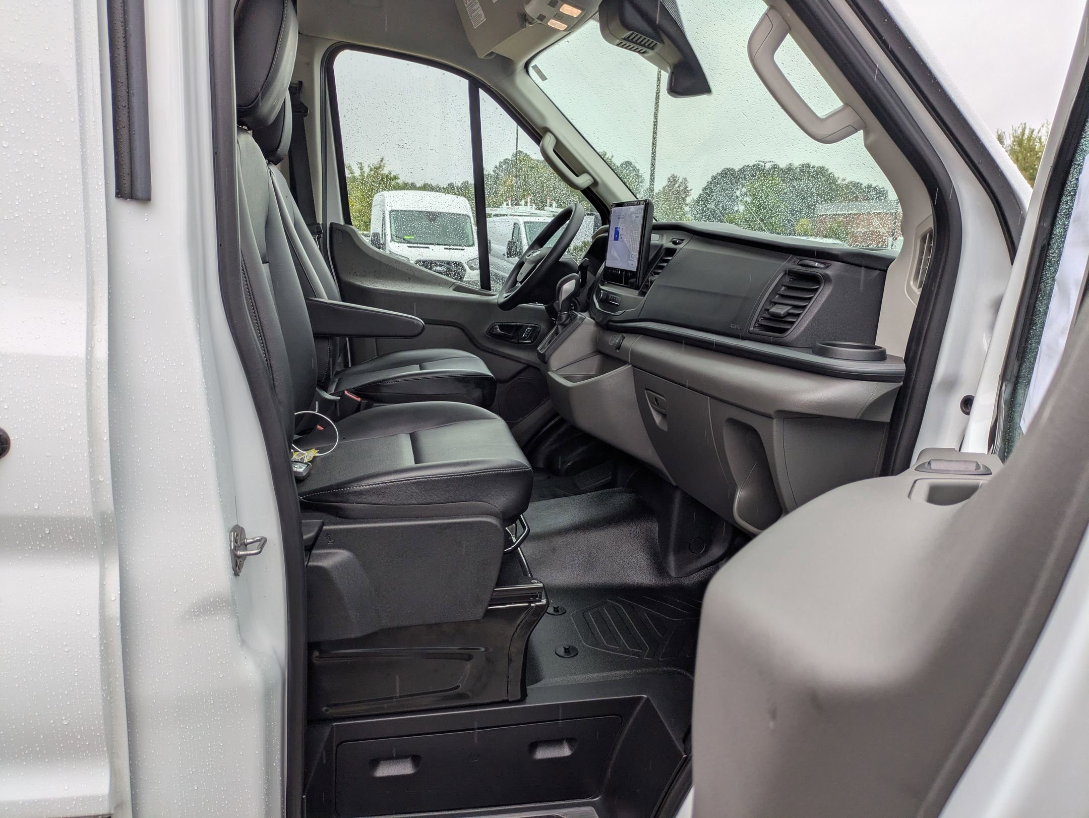 Certified 2025 Ford Transit 350 148 High Roof Extended image 31