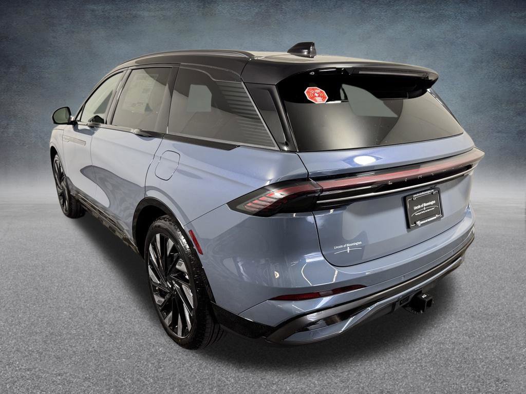New 2026 Lincoln Nautilus Reserve w/ Jet Appearance Package AWD/4WD image 4