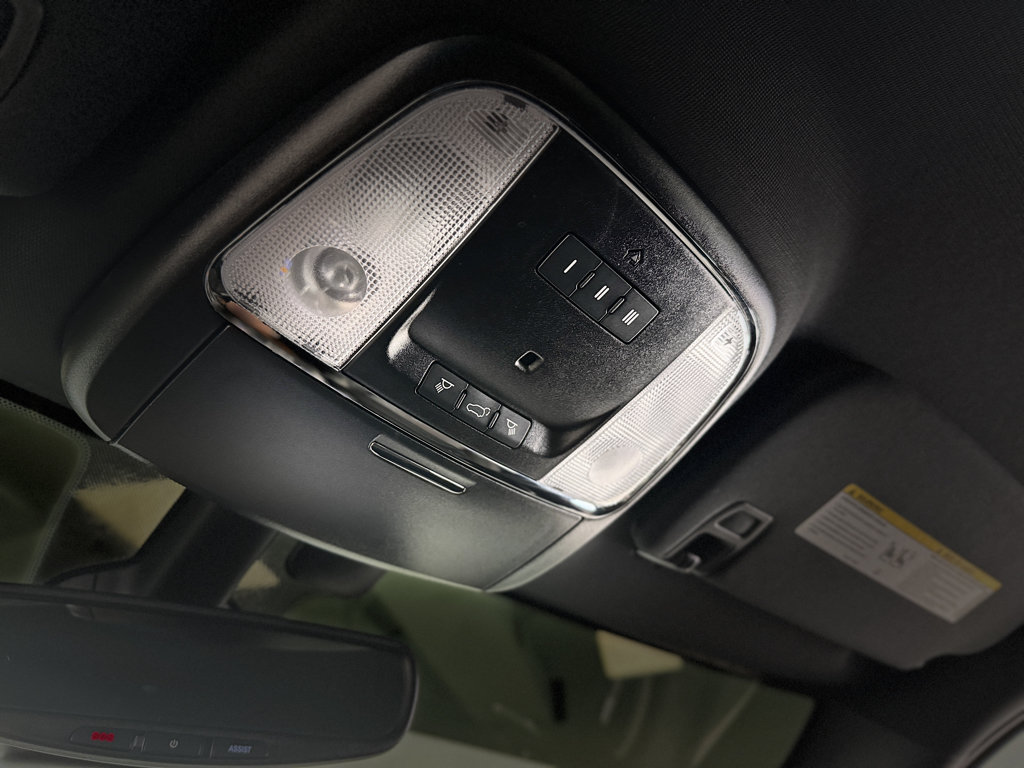 Used 2020 Jeep Grand Cherokee Altitude AWD/4WD image 23