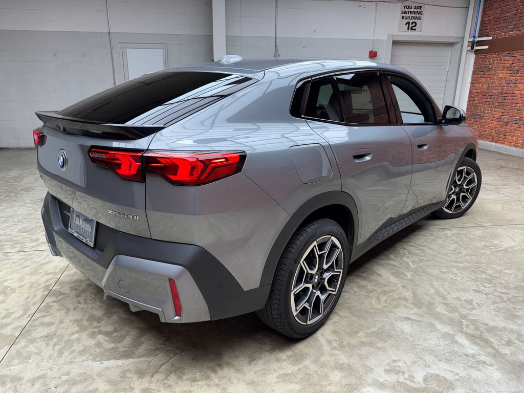 Certified 2024 BMW X2 xDrive28i AWD/4WD image 6