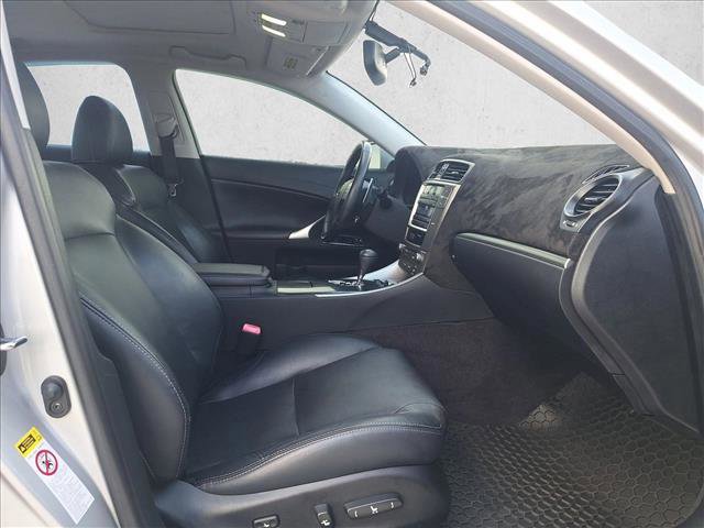 Used 2011 Lexus IS 250 w/ Premium Pkg Value Edition RWD image 19