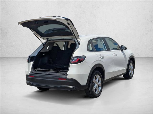 Certified 2023 Honda HR-V LX image 5