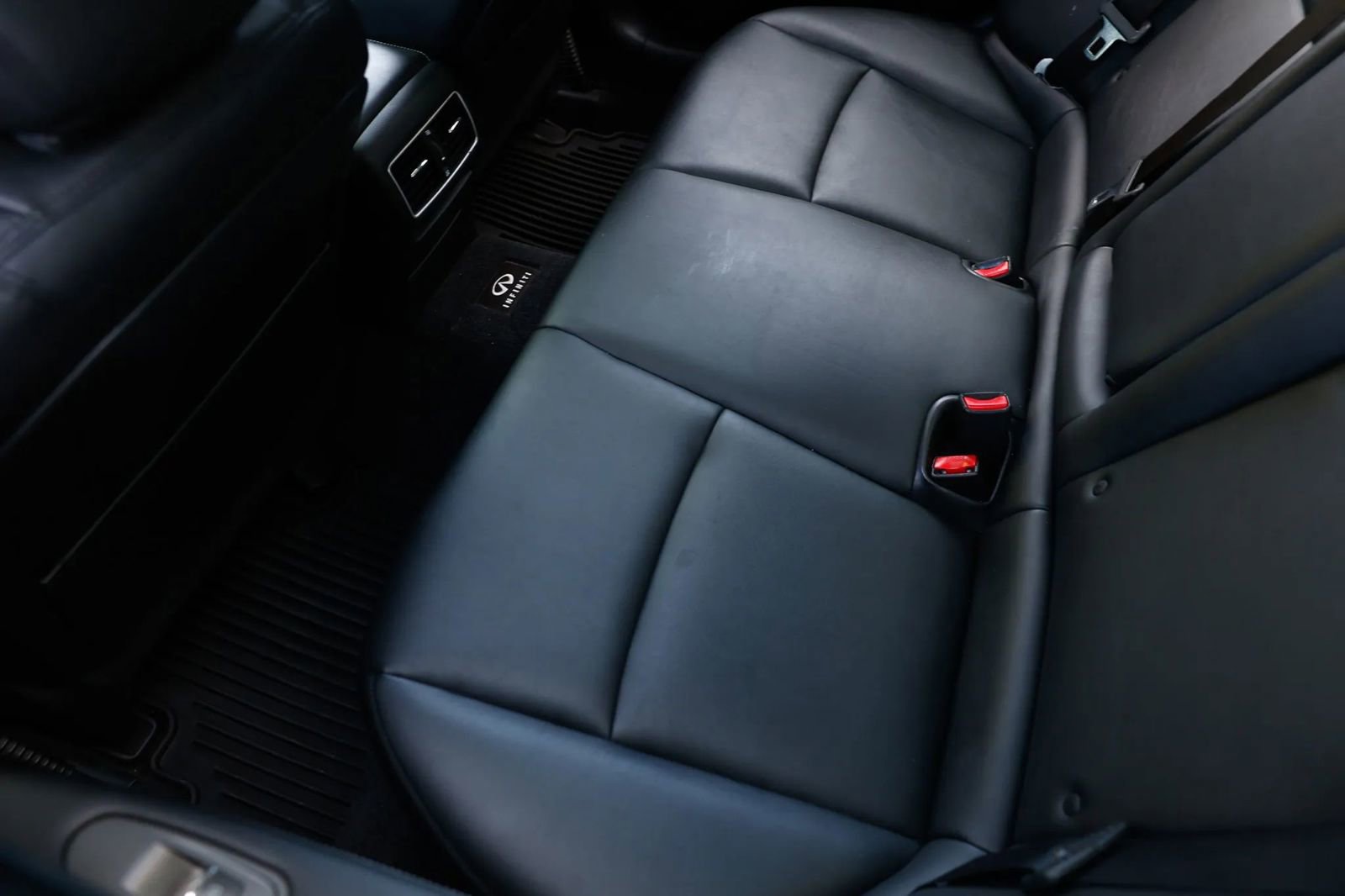 Used 2014 INFINITI Q50 Premium w/ Navigation Package image 16