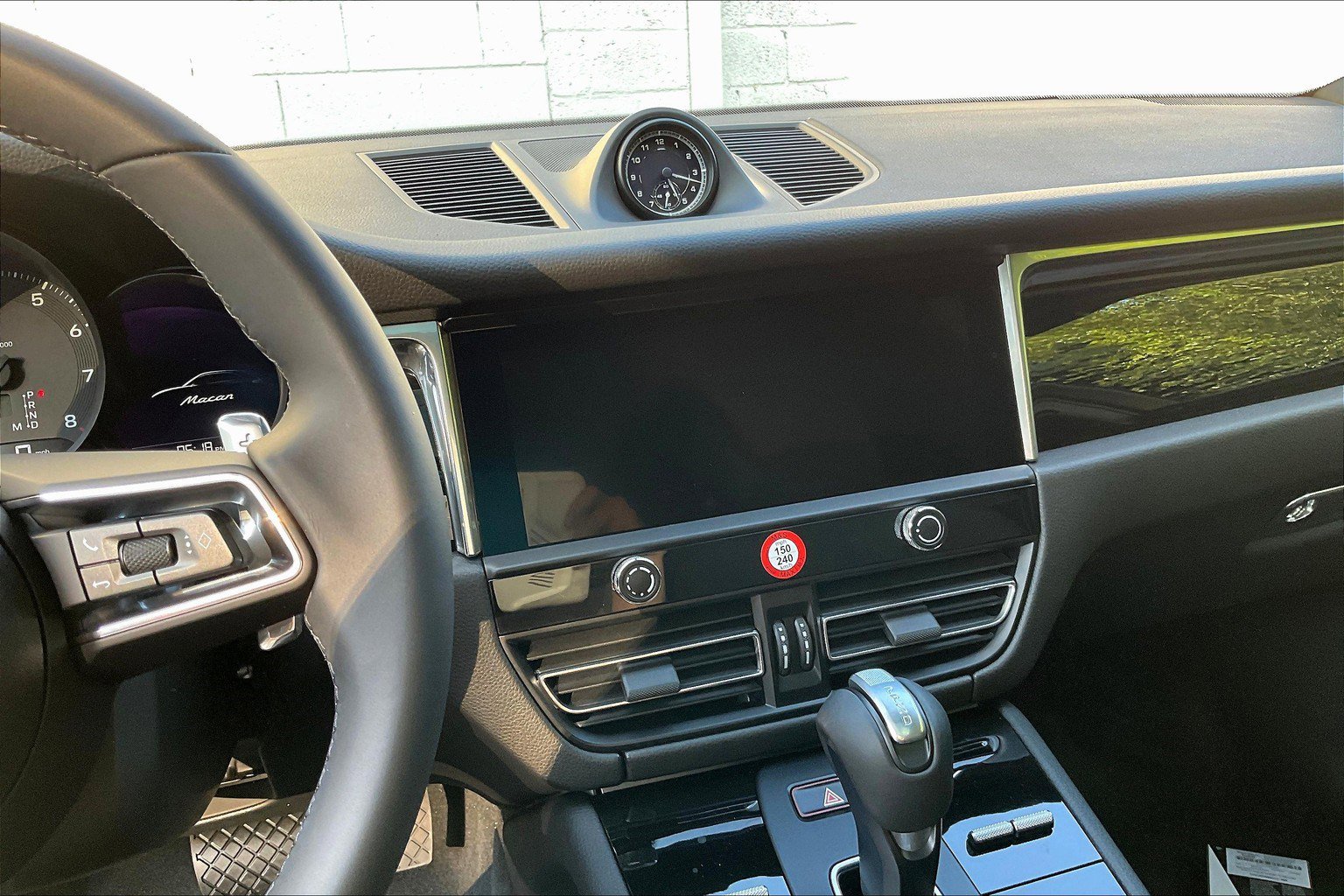 New 2026 Porsche Macan image 9