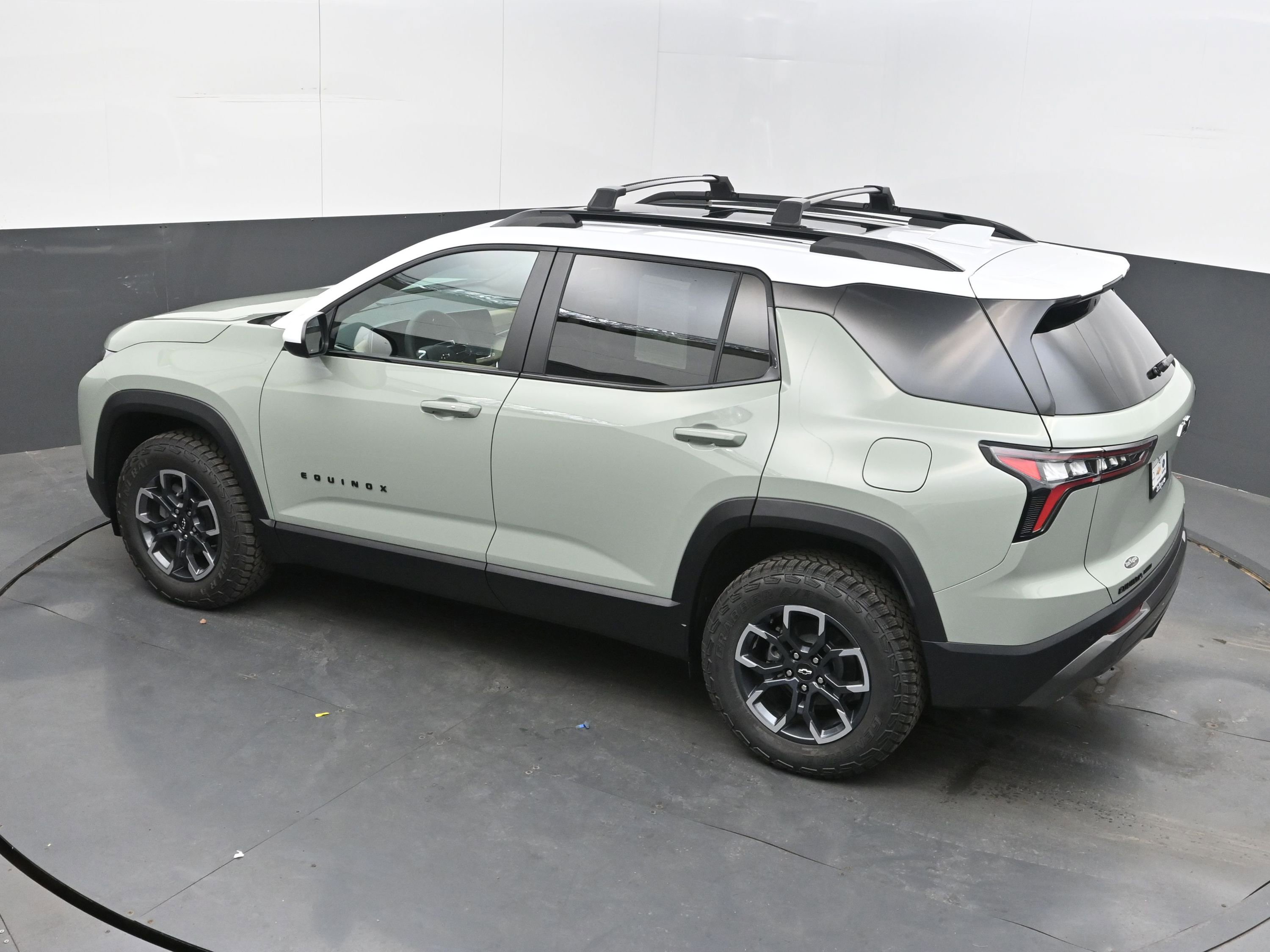 Used 2026 Chevrolet Equinox ACTIV w/ LPO, Floor Liner Package image 37