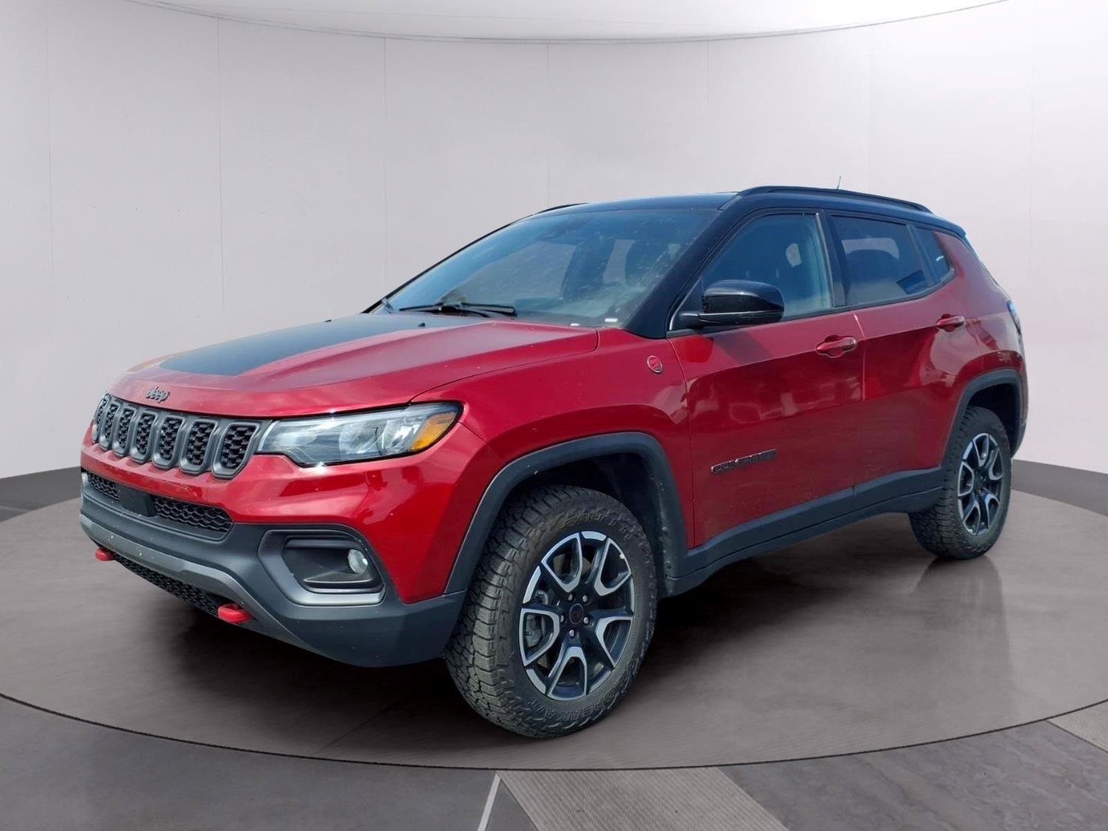 Used 2025 Jeep Compass Trailhawk
